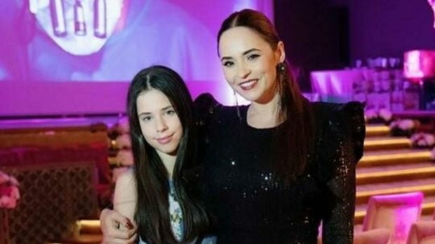 Ce relație are, de fapt, Andreea Marin cu fiica Violeta: „Mă uit la ea şi, pe de-o parte, mă încântă, pe de altă parte, mă sperie”