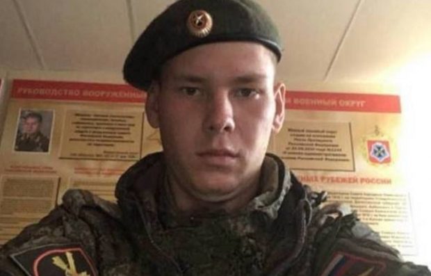 Soldatul rus care s-ar fi filmat când batjocorea o fetiță ucraineană de un an, iar apoi a împușcat-o, a fost arestat în Rusia