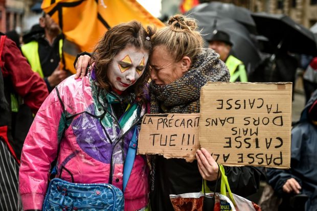 Alegeri Franța | Fractura profundă dintre Franța prosperă și cea „uitată” explică lupta strânsă dintre Macron și Le Pen în turul II al prezidențialelor