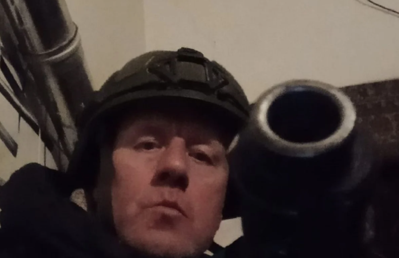 Solistul unei trupe rock din Ucraina s-a înrolat în armată: „Chitara stă lângă mitralieră. Dar n-am prea avut timp să cânt”
