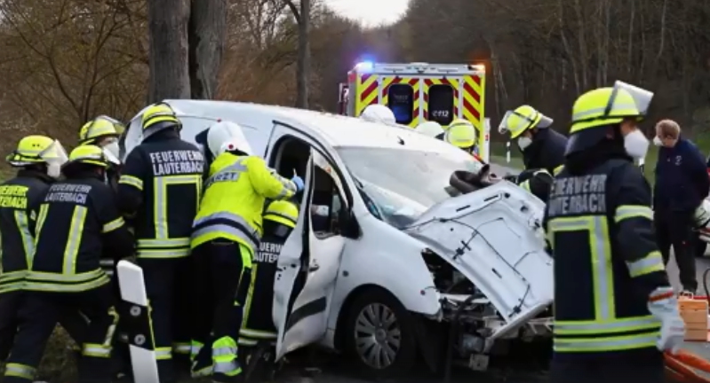 Prea greu pentru elicopterul de salvare, în Germania. Serviciile de urgență: „Greutate depășită, bărbatul a fost dus la spital cu ambulanța”