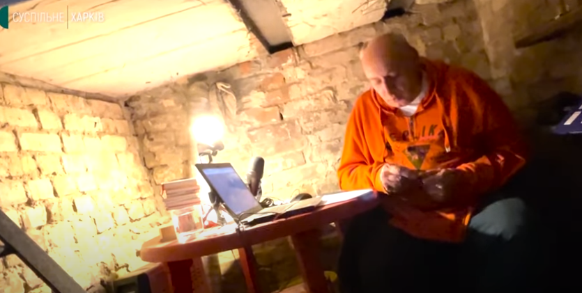 Un lector de la Universitatea Națională din Harkov predă studenților din pivniță: „Unii profesori locuiesc la metrou”