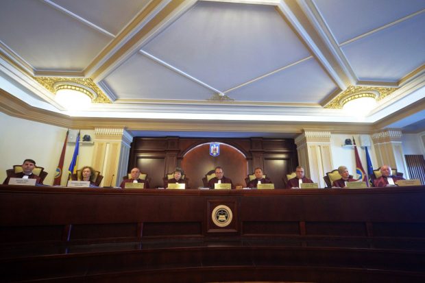 CCR declară neconstituțional un articol din Legea educației privind plagiatele. Emilia Șercan: „CCR a amnistiat în masă toți plagiatorii din România”