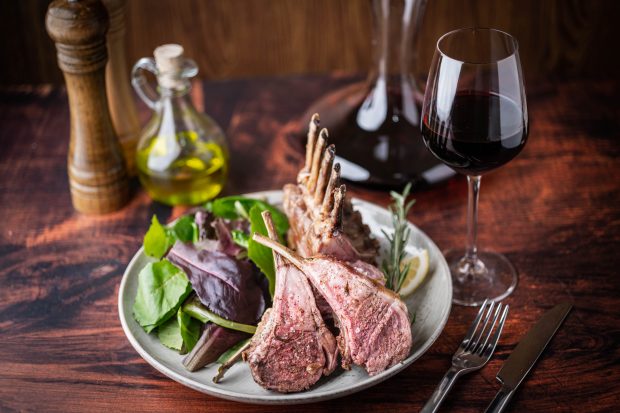 Ce vin merge la friptura de miel