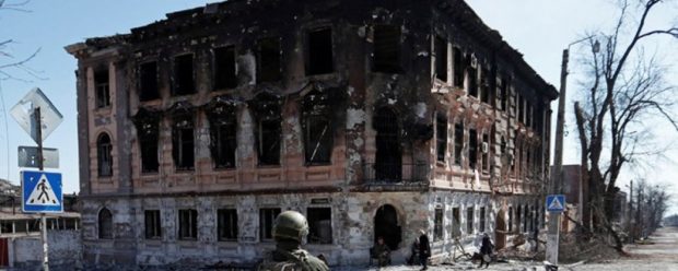 „Contează oamenii, nu zidurile!”. Mesajul Universității Tehnice din Mariupol pentru studenții săi, după ce clădirea a fost distrusă de bombardamente