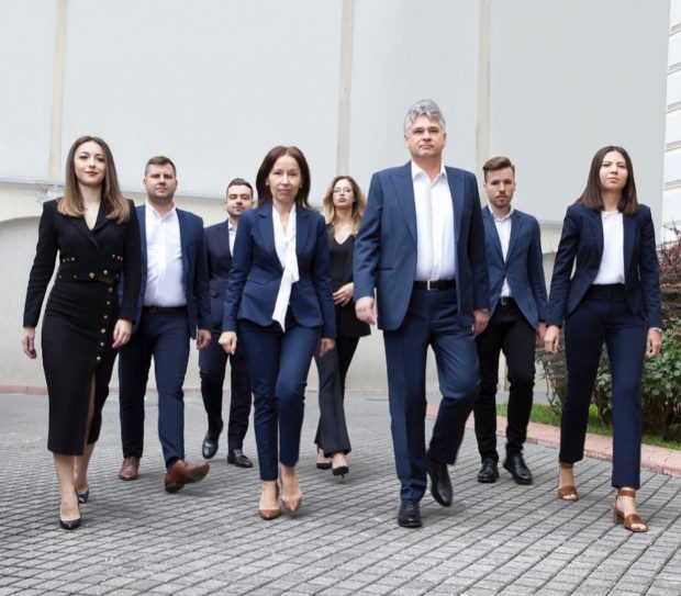 Interviu cu avocatul Flavius Crâznic, specializat  în Drept Penal – Comercial (White-Collar Crime) și fondator al Casei de Avocatură „Crâznic și Asociații”
