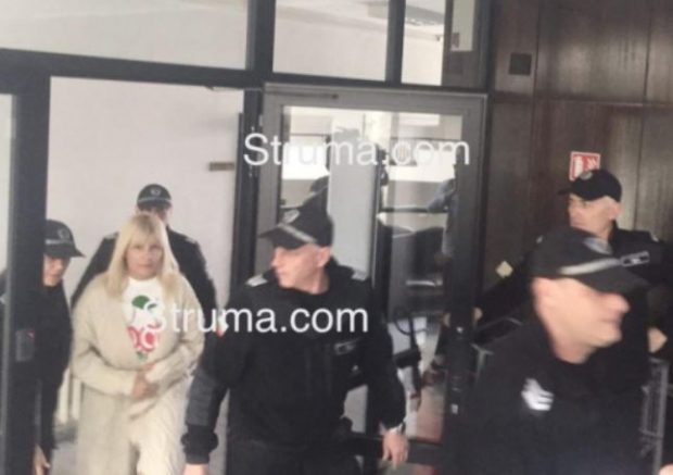 La ora 15.00 începe audierea Elenei Udrea în Bulgaria. Fostul ministru ar putea avea o zi în libertate, dacă instanța nu prelungește reținerea ei