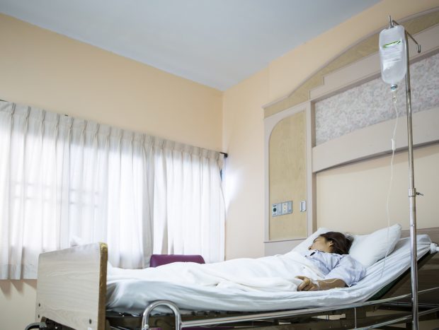 „Pe drum, într-o benzinărie, l-am întâlnit pe Gabriel, îngerul nostru păzitor”. Trei refugiate din Ucraina vorbesc despre război și lupta lor cu cancerul la București