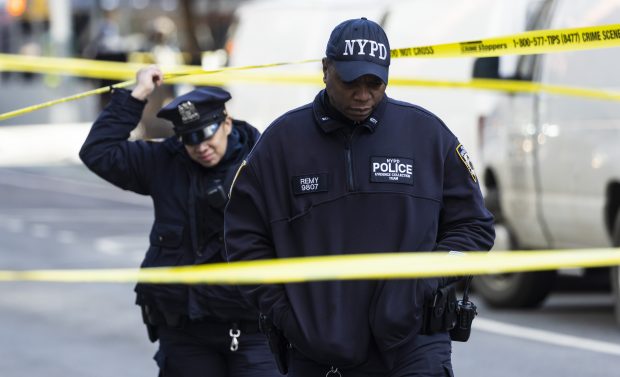 Un copil în vârstă de 12 ani a murit pe loc după ce a fost împușcat la New York
