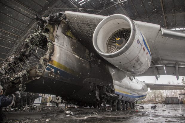 Ucraina va lansa un nou timbru în onoarea celui mai mare avion din lume, distrus de bombardamentele rusești