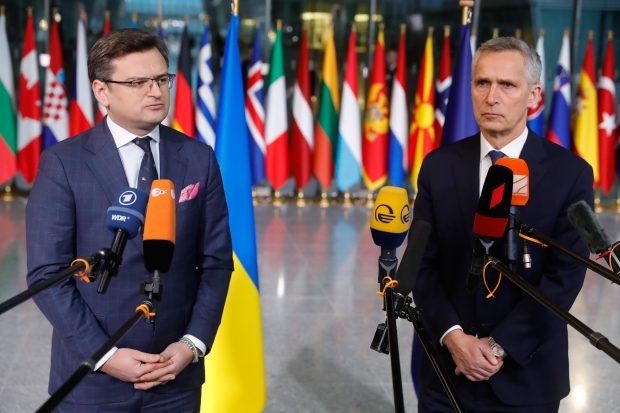 NATO își va întări sprijinul pentru Ucraina, anunță Stoltenberg, condamnând „crimele oribile” împotriva civililor din Bucha