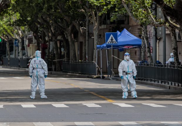 China înăsprește măsurile anti-COVID după minivacanța de 1 Mai. Noi teste, obligatorii pentru accesul în multe locuri publice