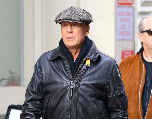 Organizatorii „Zmeura de Aur” i-au retras premiul pentru „cea mai proastă interpretare” lui Bruce Willis, după ce a anunțat că suferă de afazie