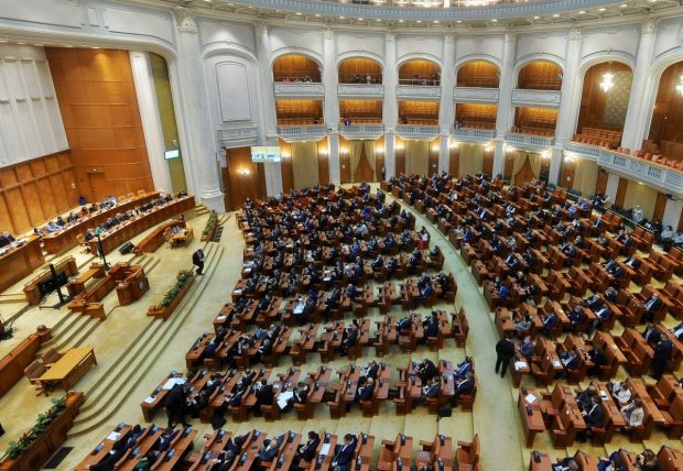 Regulamentul Senatului a fost modificat. Cum e sancționată tulburarea ordinii