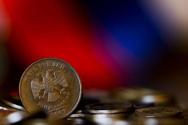 Rusia aproape şi-a dublat veniturile de la începutul invaziei în Ucraina, din comerțul de combustibili fosili, în ciuda sancțiunilor occidentale