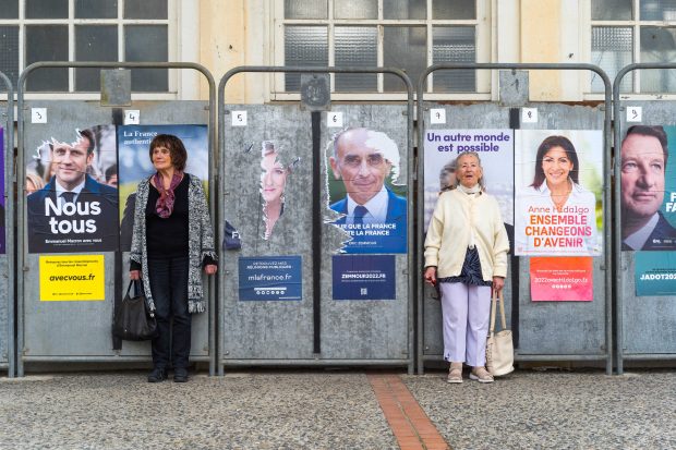 Ultimul sondaj înainte de primul tur al alegerilor prezidențiale din Franța. Care e diferența dintre Macron și Le Pen