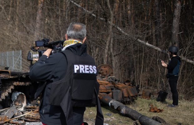 INTERVIU. Lidera unei organizații de presă din Ucraina explică de ce îi „vânează” militarii ruși pe ziariști: „Monedă de schimb”