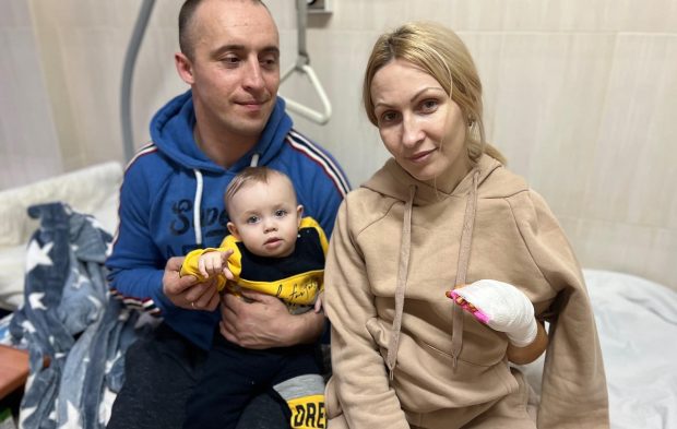 „Te iubesc! Suntem împușcați!” Ultimul mesaj trimis soțului de o tânără care fugea din Kiev împreună cu fiica lor de 10 luni