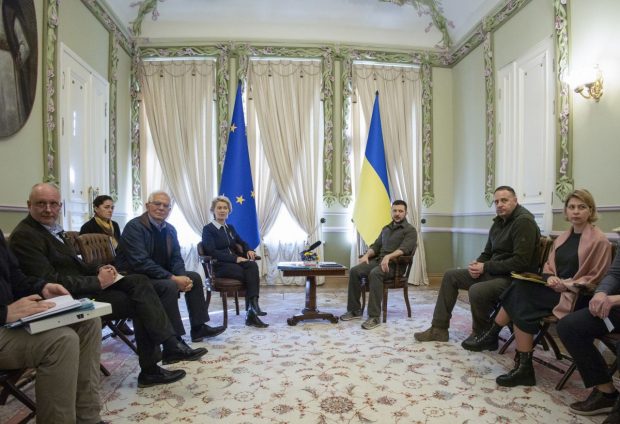 Ucraina anunță că ar putea primi în iunie statutul de candidată la aderarea la UE