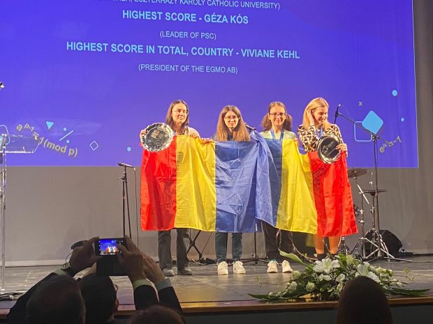 Medaliată la Olimpiada Europeană de Matematică pentru Fete: „Nu m-am simțit niciodată copleșită de numărul de băieți”