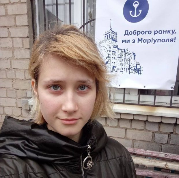 „M-am rugat să mor repede”. Drumul epuizant al unei adolescente scăpate din Mariupol, care a trecut prin 27 de filtre inamice