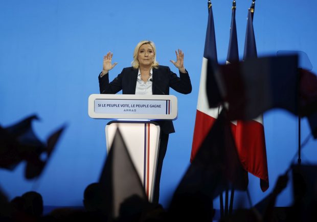 Alegerile din Franța, văzute din Germania: „O victorie a lui Le Pen ar putea anunța sfârșitul democrației în Europa”