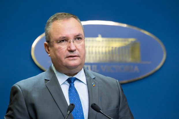 Palatul Victoria, iluminat special pentru a marca Ziua Naţională a Supravieţuitorilor de Cancer. Mesajul premierului Ciucă