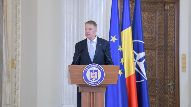 Klaus Iohannis, mesaj de Paşte: „În aceste zile, îi purtăm în gânduri şi inimi pe vecinii noştri ucraineni”