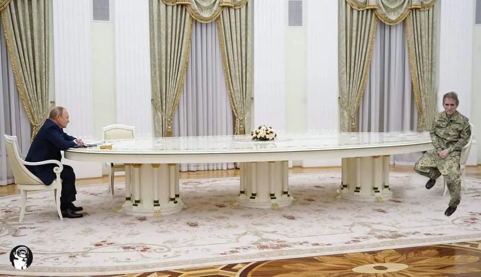 Un anonim profesor prizonier a ajuns, alături de oligarhul Medvedciuk, vedeta internetului ucrainean