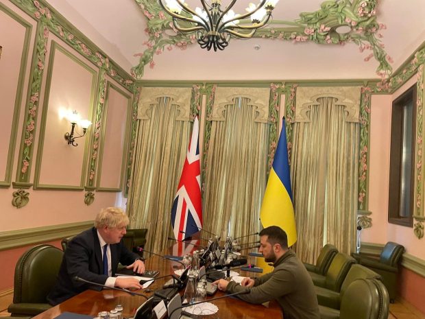 Boris Johnson, vizită surpriză la Kiev. Premierul britanic s-a întâlnit cu președintele Zelenski