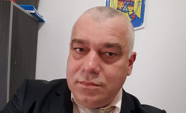 Primar PSD, derapaj după discursul lui Zelenski din Parlamentul României: „Băi, saltimbancule, Ceaușescu a lăsat o țară liberă, tu ți-ai ruinat țara”. Îl face „creatură sorosistă”