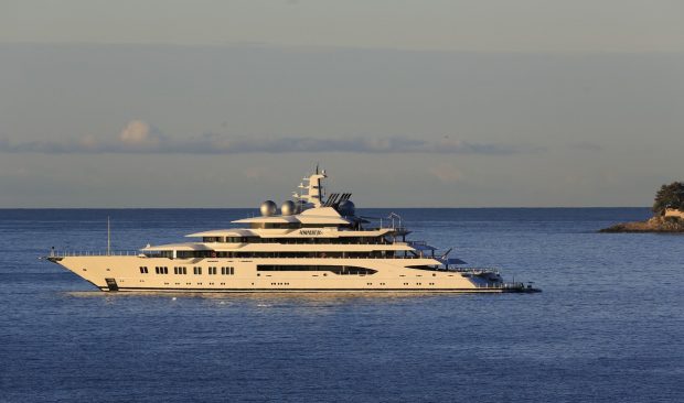 SUA încearcă să confiște un superiaht, de sute de milioane de dolari, al unui magnat rus. Nava de lux a fost ancorată în Fiji