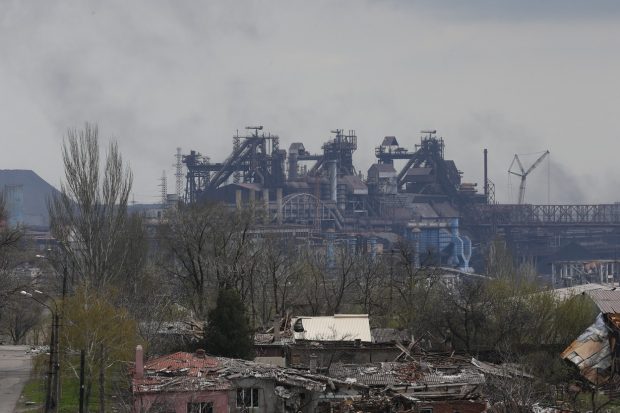 Oficiali ucraineni: Rusia împiedică evacuarea soldaților răniți din uzina Azovstal din Mariupol pentru că vrea să-i captureze