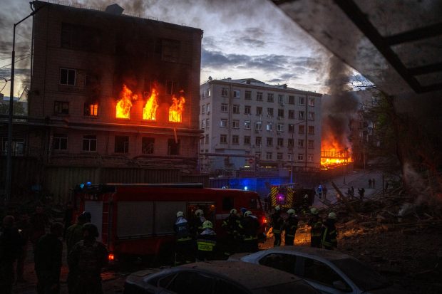 LIVETEXT Război în Ucraina, ziua 65 | Explozii puternice la Kiev, în timpul vizitei secretarului general al ONU. Rusia respinge crearea unui coridor umanitar pentru cei baricadaţi în Azovstal