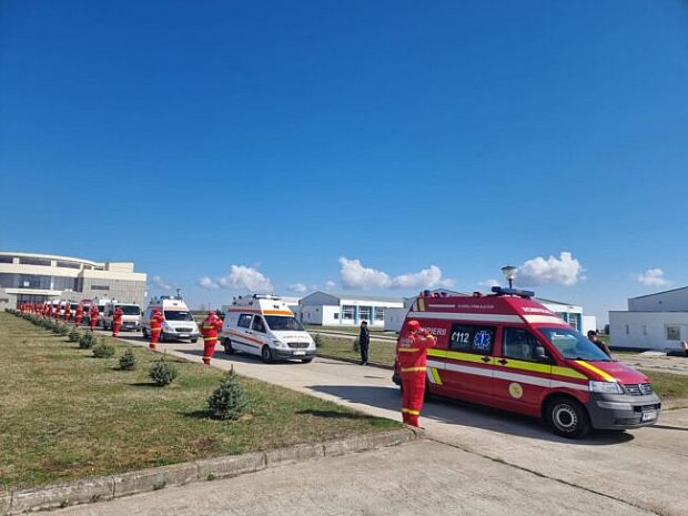 România a donat Ucrainei 11 ambulanțe ce vor fi folosite pentru evacuarea răniților și acordarea ajutorului medical de urgență