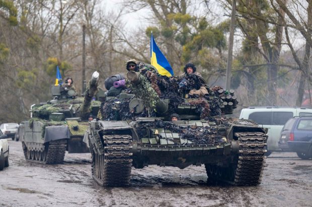 Ucraina va primi armament greu din ţări est-europene, anunță Germania: „Următoarele două săptămâni vor fi decisive pentru război”