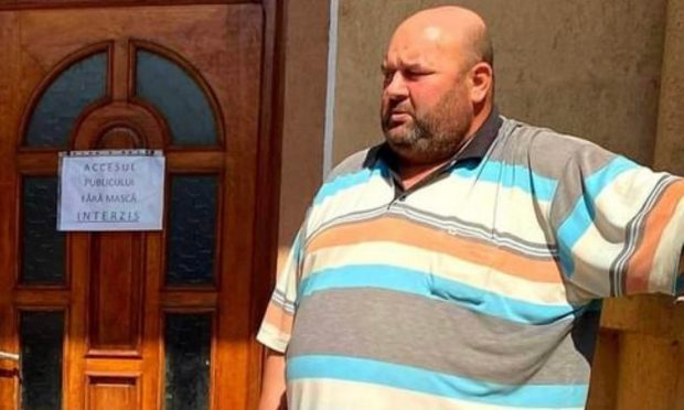 Ce cumpăraturi a făcut un primar PSD de la firma soției: câțiva saci de var, spray de muște, hârtie igienică. Nota de plată: un dosar penal