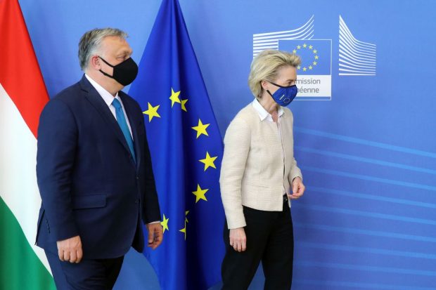 Șefa Comisiei UE a anunțat lansarea procesului de suspendare a fondurilor europene pentru Ungaria, din cauza problemelor privind statul de drept