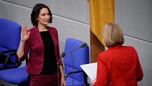 „Am greșit, scuze!”. Ministru din Germania, după ce a plecat în vacanță în timpul inundaților istorice și nu a intrat nici măcar online la ședințele de criză
