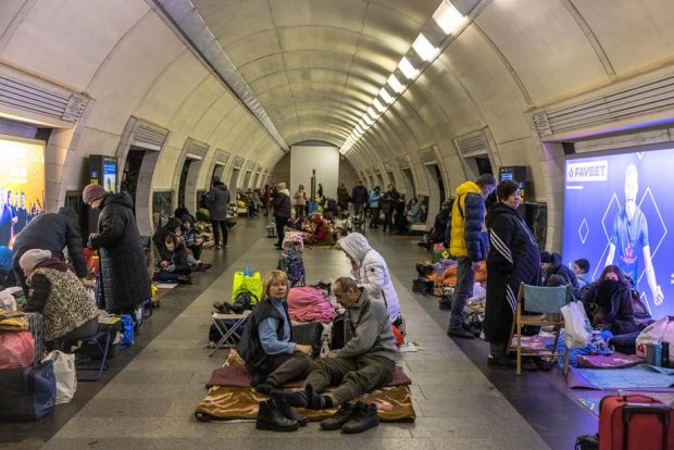 „Atenție, urmează «Eroii de la Mariupol»!”. Cum se vor numi noile stații ale metroului din Kiev