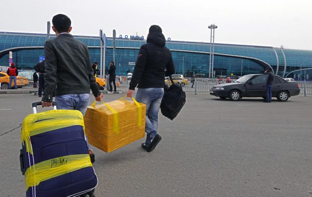 Rușii au început să cumpere mai multe truse de supraviețuire. Ce conțin