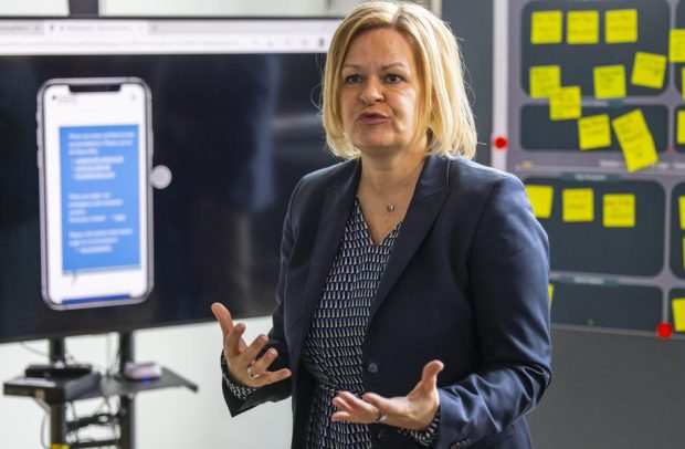 Germania își consolidează buncărele și își face stocuri de criză în caz de război