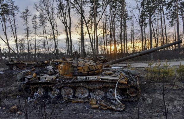 Șeful administrației militare din Gostomel, una dintre primele ținte ale bombardamentelor ruse: „400 de oameni sunt dați dispăruți”