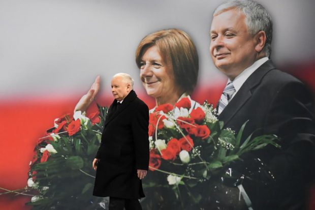 Jaroslaw Kaczynski spune că accidentul aviatic în care a murit fratele său geamăn, fostul președinte al Poloniei, a fost un „atentat” rus