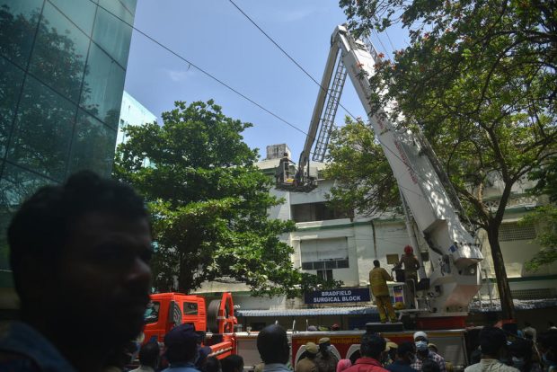 Cel puțin 11 persoane au murit electrocutate în timpul unei procesiuni la un templu din India