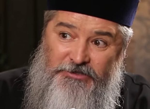 Povestea de viață a părintelui Vasile Ioana: „Tăticul a luat-o de la mănăstire pe mămica, a fugit cu ea”