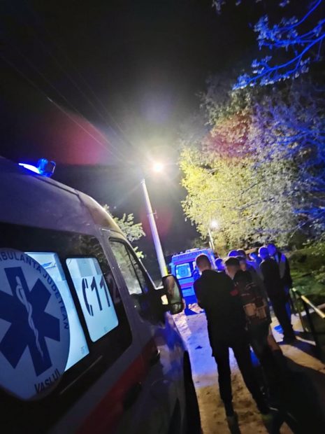 Femeia acuzată că și-a ucis soțul, apoi i-a înscenat sinuciderea, plasată în arest la domiciliu