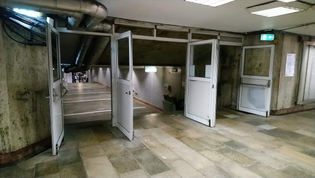 FOTO. Schimbare importantă la una dintre cele mai aglomerate stații de metrou. Bucureștenii vor putea trece 24/7 pe aici