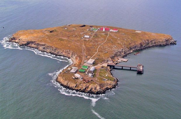 Rusia susţine că a respins o încercare ”nebunească” a ucrainenilor de a recuceri Insula Şerpilor