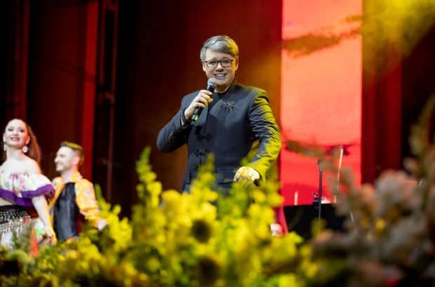 Paul Surugiu – Fuego, concert grandios cu invitați internaționali